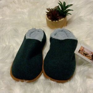 Nwt Zizor Men's Slip On Mule Slippers, Black With Blue Inside. Size 8-9.